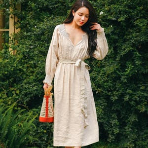 Long Beige Linen Kaftan Dress, Loose Flax Dress For Women, V Neck Dress, Vintage Beige Long Sleeve, Vintage Dresses And Skirts, Midi Dresses