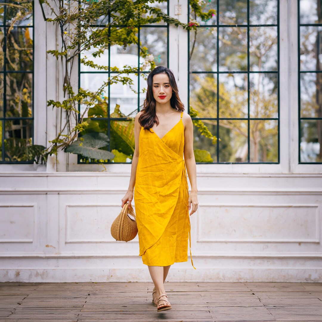 Linen Midi Dress Yellow Sleeveless V Neck, Linen Dress Wrap Style With Waist Tie And Side Pockets, Casual Linen Dress Women Outfit, Gift Her