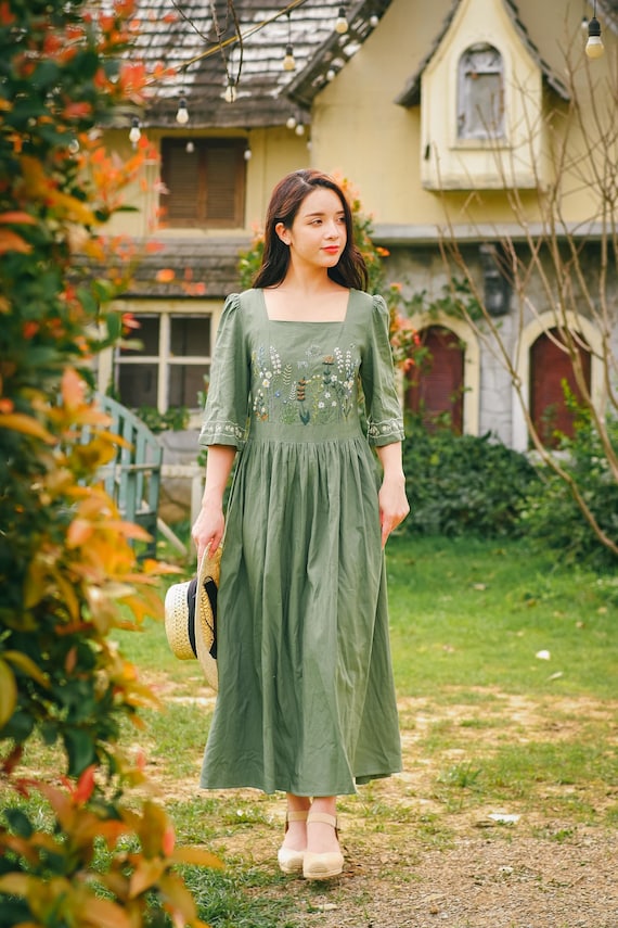 green emerald velvet dress Boho Mexican Embroidered Dresses Long Sleeve Mexican Style Dress Drawstring  Long Mexican Dresses for Women Embroidered Traditional Fiesta Dress Mexican  Floral Dress Maxi Cinco de Mayo Dresses Green at Amazon Women's Clothing main image 1
