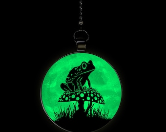 Moonlit Mushroom Frog Glow in the Dark Ceiling Fan / Light Pull Pendant with Chain