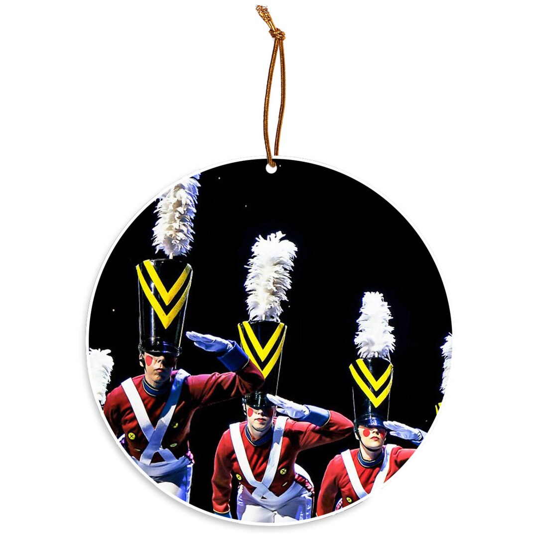 christmas-in-new-york-radio-city-music-hall-rockettes-christmas