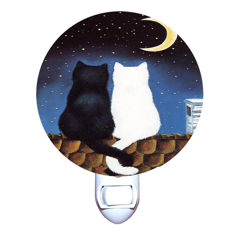 Gotham Decor Loving Cats Under the Moon Night Light