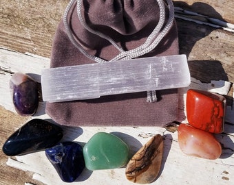 7pc Chakra Alignment Tumbled Crystal Set Selenite Charging Stick Gray Velvet Bag Gemstones Wicca Reiki New Age Meditation Yoga Healing Gift