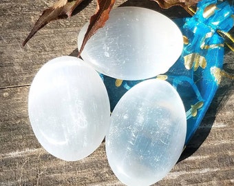 Large White Selenite Gemstone Palm Stone Cleansing Clearing Charging Chakra Crystal Healing Reiki Metaphysical Moon