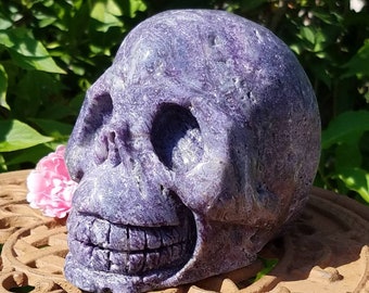 XL Skull Decor Carved Stone Lepidolite Mica Crystal Natural Large Talisman Totem Reiki Special Purple Healing Stone Chakra Metaphysical Gift