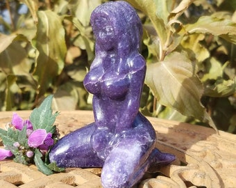 Lepidolite Gaia Goddess Statue Figurine Crystal Hand Carved Healing Reiki Wicca Witch Occult Altar Talisman Pagan Decor