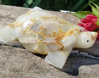 Banded Onyx Crystal Turtle Totem Statue Spirt Animal Gemstone Hand Carved Hand Made Crystal Healing Reiki Metaphysical