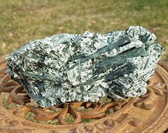 Green Tourmaline Quartz Raw Gemstone Stone Crystal Display Lapidary Mineral Gem Specimen Metaphysics Reiki Charged Healer