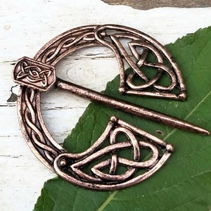 Brooch Pin Celtic Knot Pin Irish Shawl Cloak Pin Scarf Kilt Bronze Vintage Viking Wicca Triquetra Pagan Medieval Renfair Costume Wedding