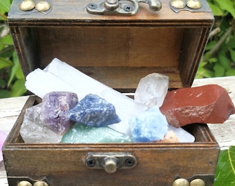 11pc Chakra Kit Crystal Set Raw Gemstone Treasure Chest Box Selenite Amethyst Quartz Wicca Reiki Clear Quartz Meditation Yoga Healing Gift