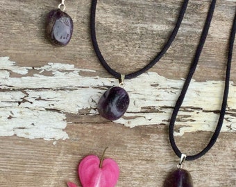 Purple Amethyst Gemstone Pendant Necklace Hand Crafted Crystal Healing Reiki Metaphysical Handmade Fertility Forgiveness Calm