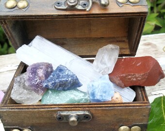 11pc Chakra Kit Crystal Set Raw Gemstone Treasure Chest Box Selenite Amethyst Quartz Wicca Reiki Clear Quartz Meditation Yoga Healing Gift