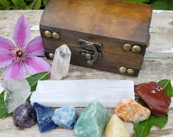 11pc Chakra Kit Crystal Set Raw Gemstone Treasure Chest Box Selenite Amethyst Quartz Wicca Reiki Clear Quartz Meditation Yoga Healing Gift