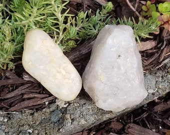 2 White Iowa Clear Snow Quartz Crystal Natural Chakra Yoga Meditation Altar Tool Wicca Pagan Witch Occult Lapidary Raw Gemstone Gemstone