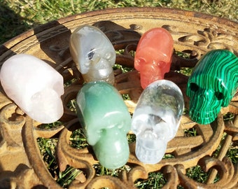 Crystal Skull Select Rose Quartz Agate  Malachite Clear Quartz Green Aventurine Hand Carved Statue Fantasy Home Decor Crystal Reiki Healing
