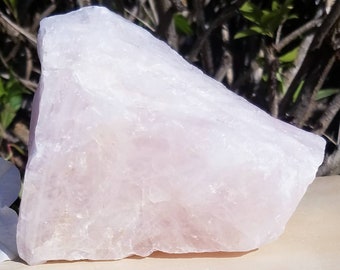 Rose Quartz Crystal Raw Gemstone 3 Pounds Rough Specimen Heart Chakra Metaphysical Home Decor Feng Shui Love Stone Gift Bag Altar Garden
