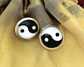 Yin Yang Symbol Silver Stud Earrings Black White Ohm Yoga Meditation Buddha Unisex Chakra Metaphysical Home Decor Feng Shui Altar