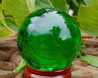 Emerald Green Glass Crystal Ball Wood Stand 40mm Divination Gazing Sphere Scrying Orb Wiccan Pagan Divination Tool Reiki Healing Altar Reiki