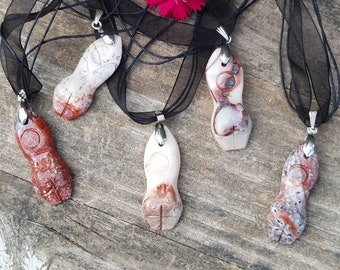 Goddess Onyx Pendant Necklace Hand Carved Crystal Healing Reiki Wicca Witch Altar Tool Pagan Metaphysic Shaman Magic Occult Jewelry