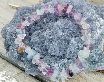 Fluorite Quartz Crystal Chakra Bracelet Semi Precious Gemstone Stackable Yoga Healing Natural Stone Reiki Charged Crystal Metaphysical