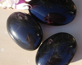 Silver Sheen Obsidian Palm Stone Crystal Scrying Divination Witchcraft Wicca Witches Occult Magic Crystal Healing Reiki 40mm Wood Stand