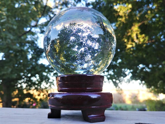 and Fortune 80 mm Black Obsidian Crystal Ball 3 inch with Wooden Stand， Decorative Ball， Gazing Divination or Feng Shui