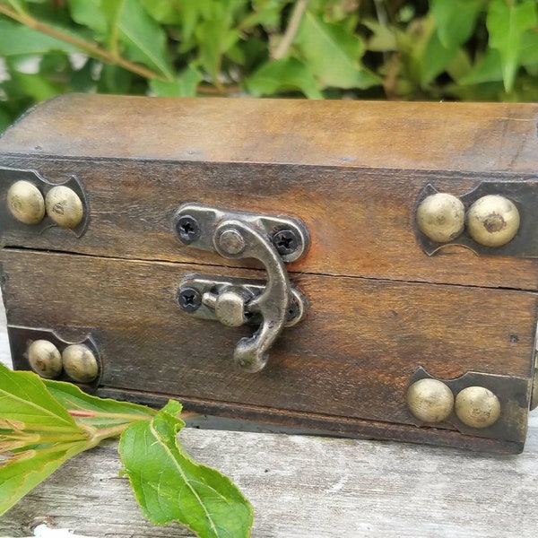 Wooden Treasure Chest Stash Box Altar Gift Crystal Wicca Wiccan Pagan Witch Pirate Storage Incense Jewelry Stand Sphere Raw Gemstone Garden