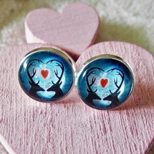 Versilberte Cabochon Ohrstecker 12 mm, Rentier Ohrstecker, Ohrringe für die Adventszeit