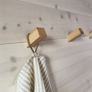 Coat Hook, Wooden Peg, Towel Hook, Wall Peg, Entryway hooks, Wood Towel Hook, Handmade Hooks, Set Of 3, Solid Ash Wood Hook, Coat Hangers