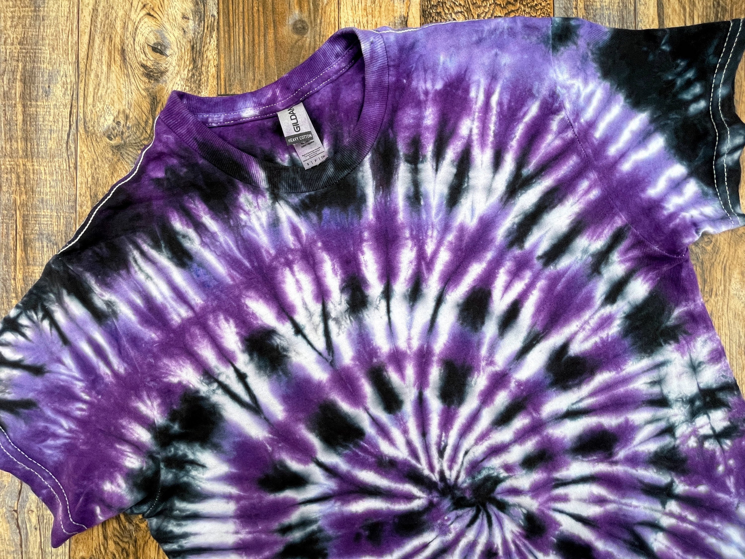 Black And Purple Tie Dye Men's Short Sleeve Shirt