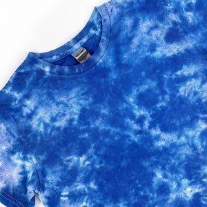 Tie Dye T-shirt, Blue Crinkle Pattern, Unisex Mens T-shirt