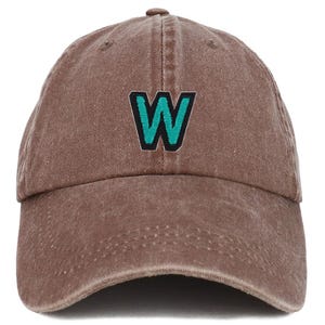 Gorra de béisbol lavada con parche "W" del alfabeto de Stitchfy, teñida con pigmentos (SF-AP0110-MGC-7601)