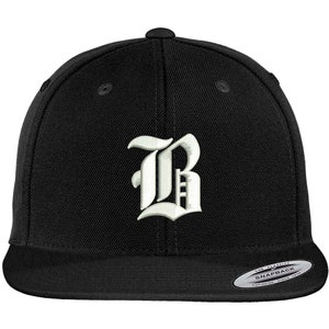 Stitchfy Viejo Inglés B bordado plano Bill Snapback Cap
