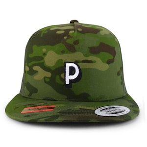 Gorra de camionero de 5 paneles con parche de la letra P de Stitchfy (SF-AP0103-FLX-6006)