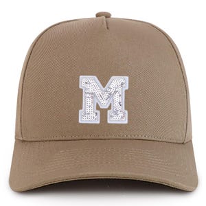 Gorra de béisbol de algodón de 5 paneles con parche de lentejuelas de la letra M de Stitchfy (SF-AP0314-NIS-GNV-007)