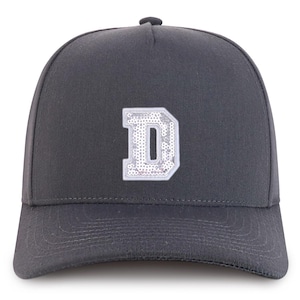 Gorra de béisbol de algodón de 5 paneles con parche de lentejuelas y letra D de Stitchfy (SF-AP0305-NIS-GNV-007)