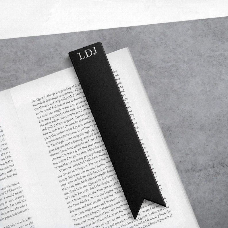 Handmade Personalised Thick Leather Bookmark - Gifts For Him - Custom Leather - Wedding Gift - Reading Gift - Anniversary Gift - Book Gift
