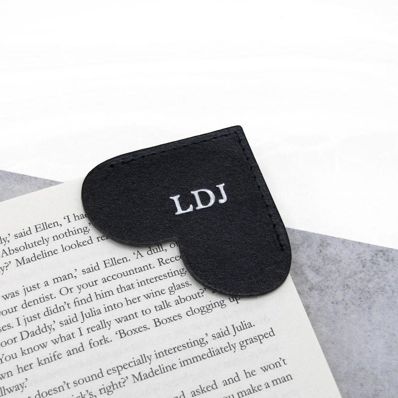 Handmade Personalised Leather Heart Page Corner Bookmark - Gifts For Him - Gifts For Her - Anniversary Gift - Custom Leather - Reading Gift