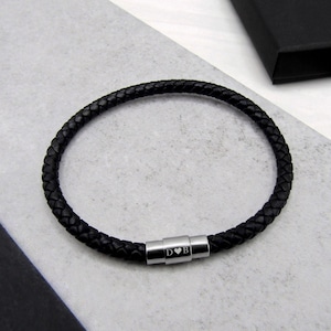 Men&#39;s Personalised Love Heart Single or Double Slim Leather Bracelet - Anniversary Gift - Men Jewelry - Mens Gift - Gifts For Him