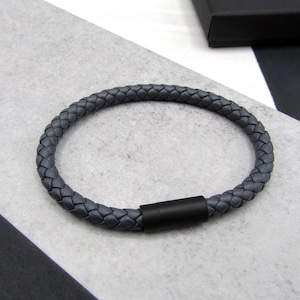 メンズ 厚手編みレザー ブラッククラスプブレスレット - 記念日ギフト - パーソナライズブレスレット - メンズジュエリー - メンズギフト - 彼へのギフト