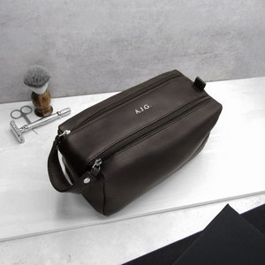 Personalised Men's Large Leather Wash Bag Toiletry Bag Gift For Dad Personalized Leather Travel Gift Anniversary Gift Dark Brown