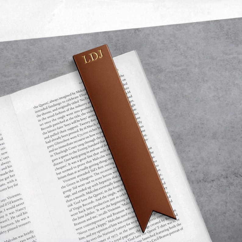 Handmade Personalised Thick Leather Bookmark - Gifts For Him - Custom Leather - Wedding Gift - Reading Gift - Anniversary Gift - Book Gift