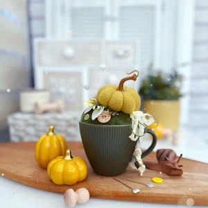 Alfiletero. Alfiletero para taza de té. Portaagujas. Guardaagujas. Alfiletero para taza. Accesorio de costura. Adorno de bordado. Alfiletero de calabaza