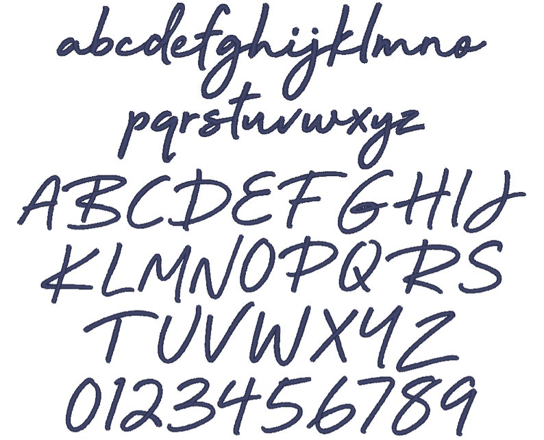 K&ouml;nnte beinhalten: Ein handgeschriebenes Alphabet in Marineblau, mit Gro&szlig;- und Kleinbuchstaben sowie den Zahlen 0-9.