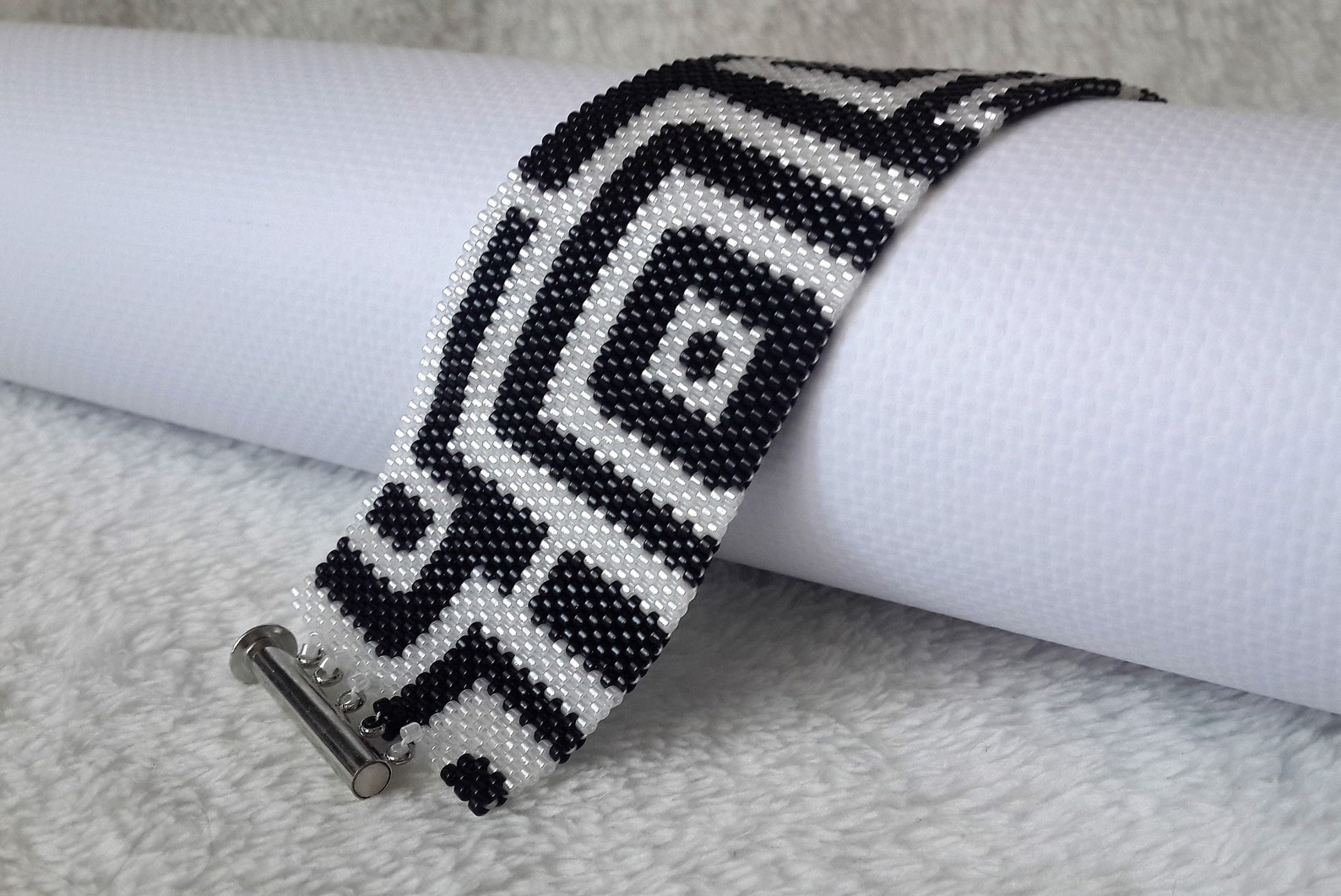 Stylish Black and White Peyote Cuff Bracelet Miyuki Beads | Etsy