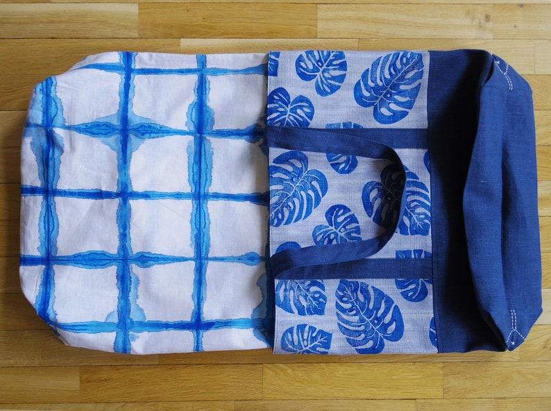 Sac fourre-tout Monstera en lin : Monstera imprimé à la main, sac en jean, sac à provisions, sac bleu réutilisable image 10