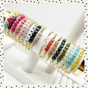 Pulseras con nombre personalizado, Cuentas de letras pastel, Pulsera en tono dorado, Regalos para mamá, Pulseras Gigi, inspiración, pulseras para mujer