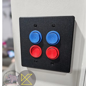 Cubierta de interruptor de luz estilo botón de arcade impresa en 3D - Cubierta doble Múltiples opciones de color de botón - Decoración del hogar de jugador retro - ¡Colores personalizados!