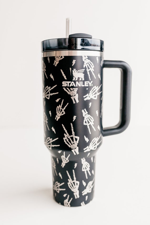 Simple Modern 40 oz Trek Tumbler - Checkered Lightning Bolts laser engraved