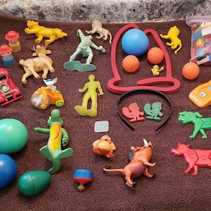Lot of Small Vintage Toys From 60s, 70s, 80s